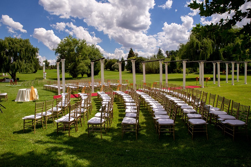 Wedding Venues Near Me & Outdoor Weddings | Makiti
